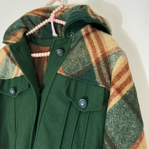 Vintage wintergreen and tan plaid midi coat - Picture 4 of 16